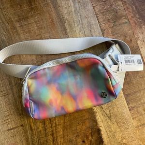 Lululemon Belt Bag (Prism)